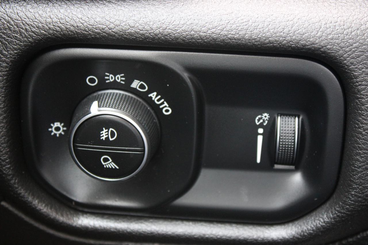 RAM 1500 Tradesman 2021