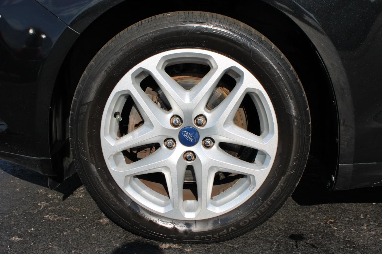Ford Fusion SE 2014