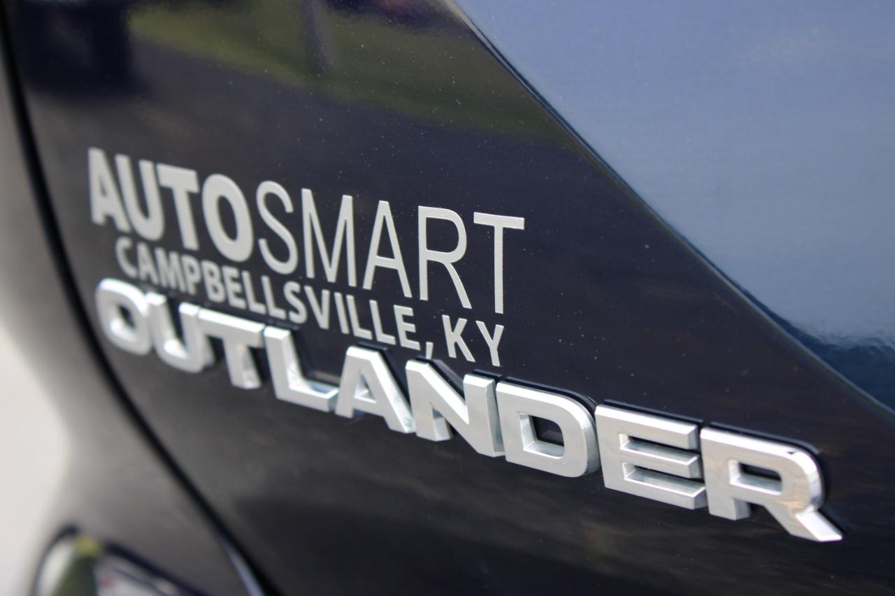 Mitsubishi Outlander SE FWD 2024