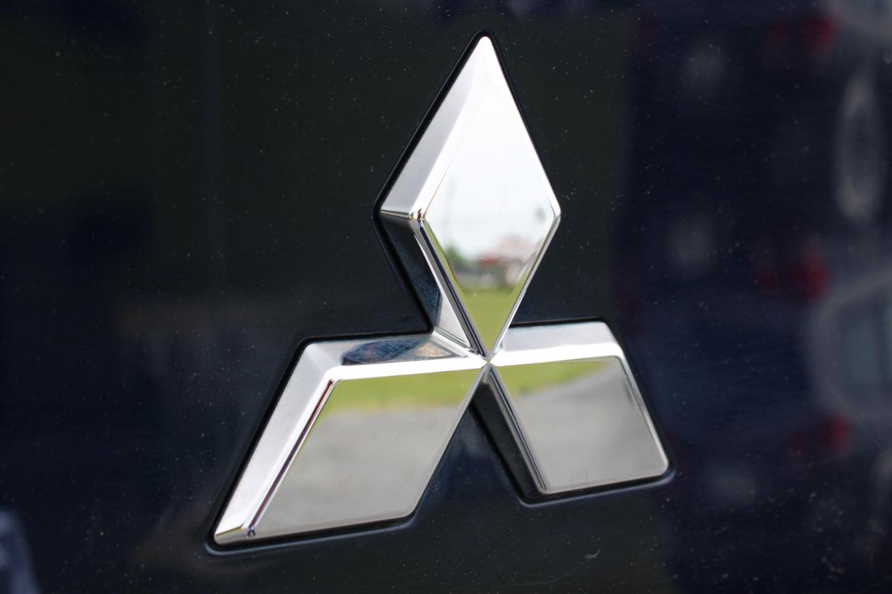 Mitsubishi Outlander SE FWD 2024