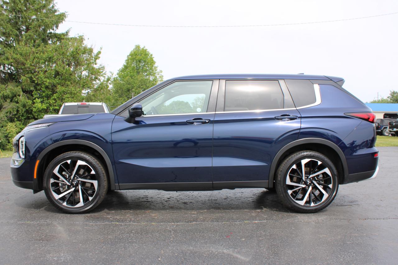 Mitsubishi Outlander SE FWD 2024