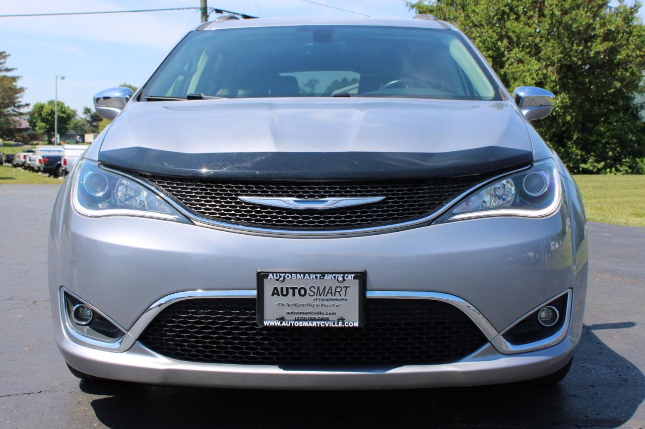 Chrysler Pacifica Limited 2018