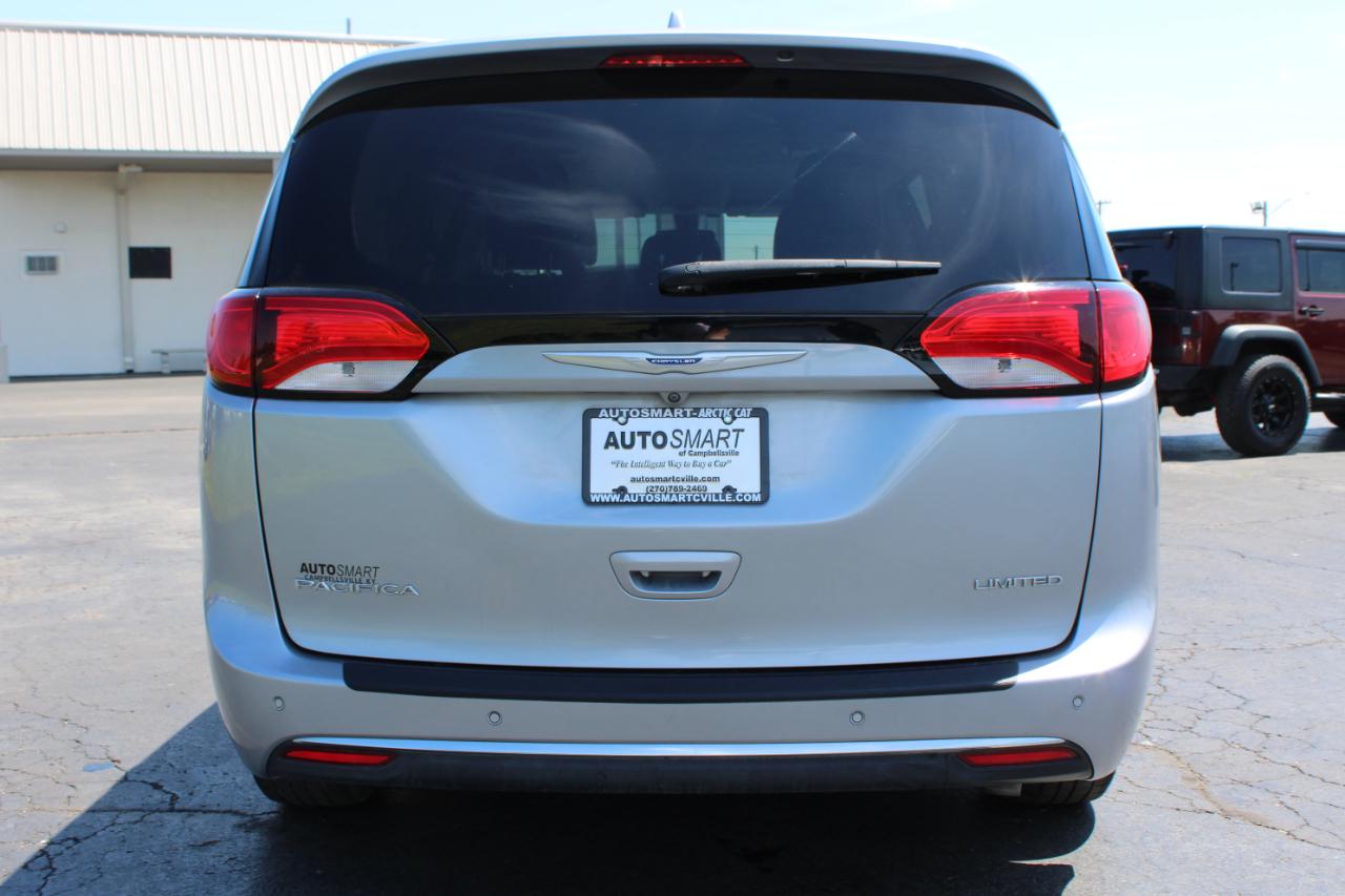 Chrysler Pacifica Limited 2018
