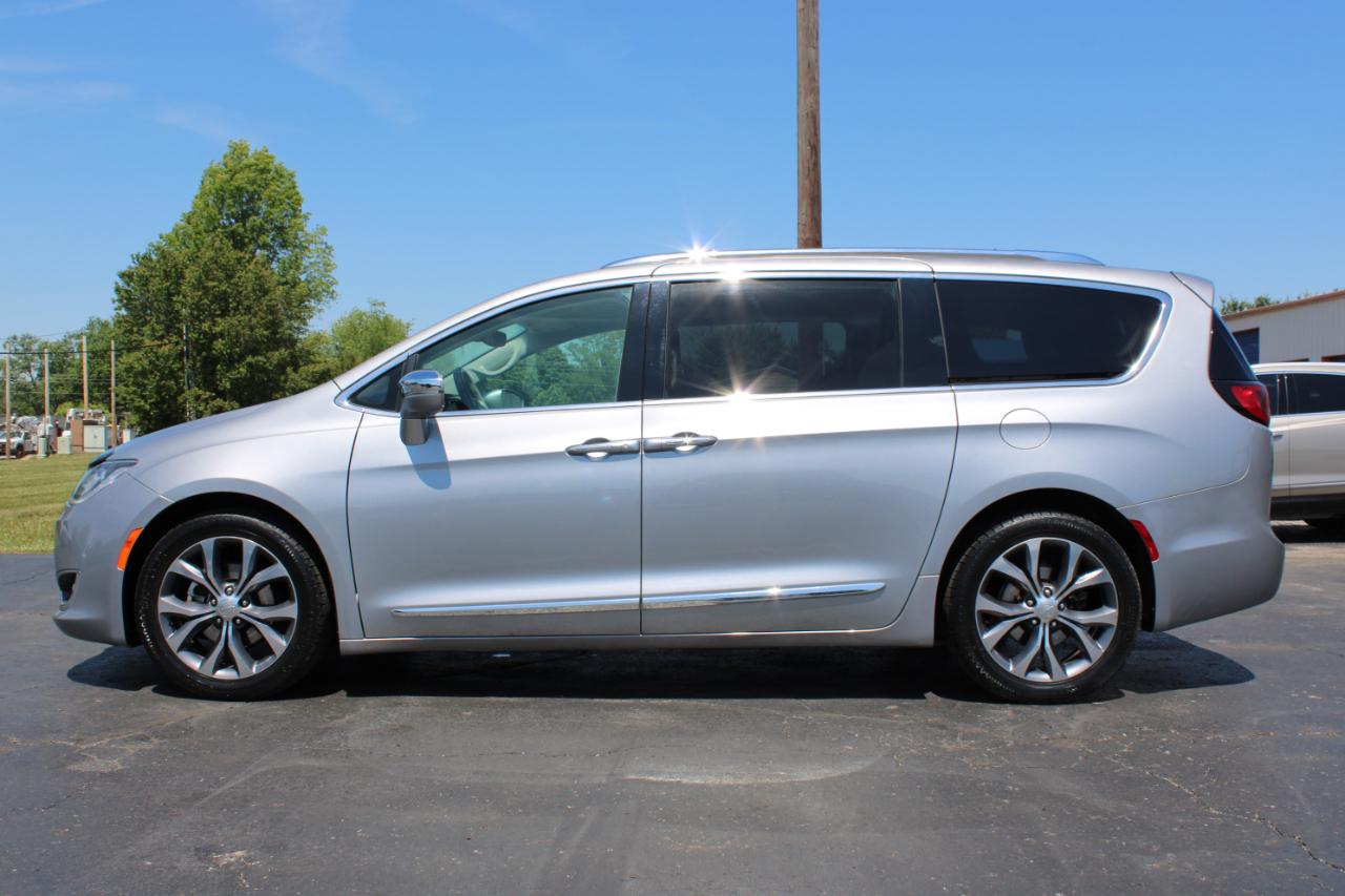 Chrysler Pacifica Limited 2018
