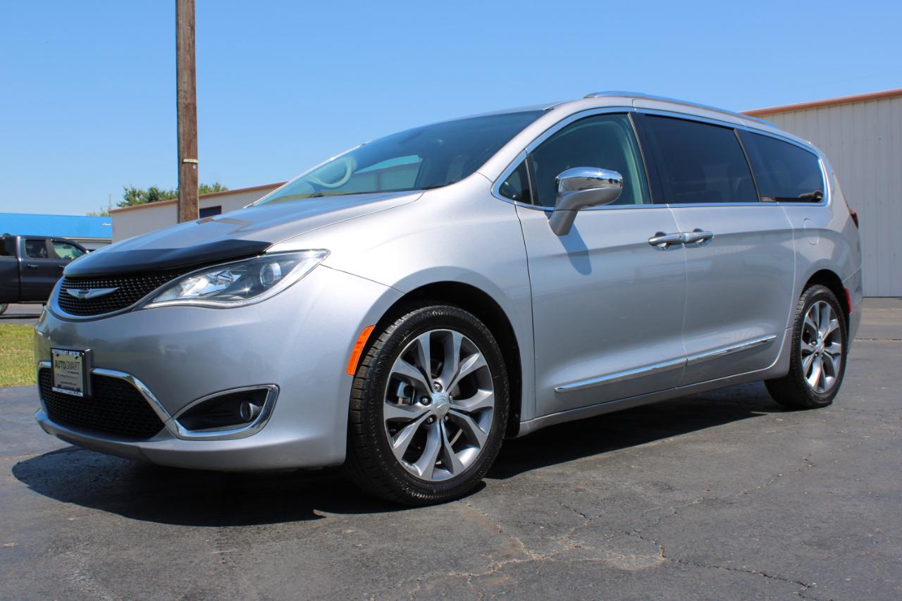 Chrysler Pacifica Limited 2018