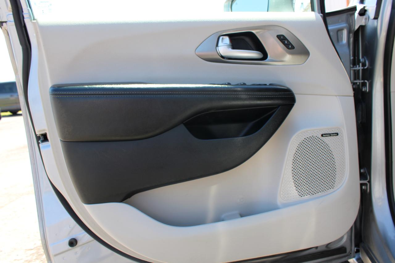 Chrysler Pacifica Limited 2018
