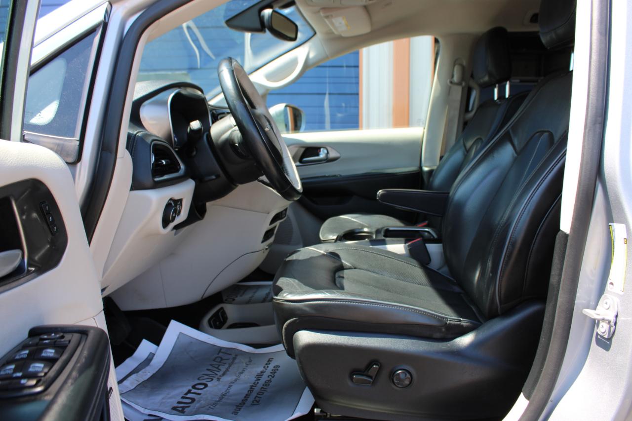Chrysler Pacifica Limited 2018