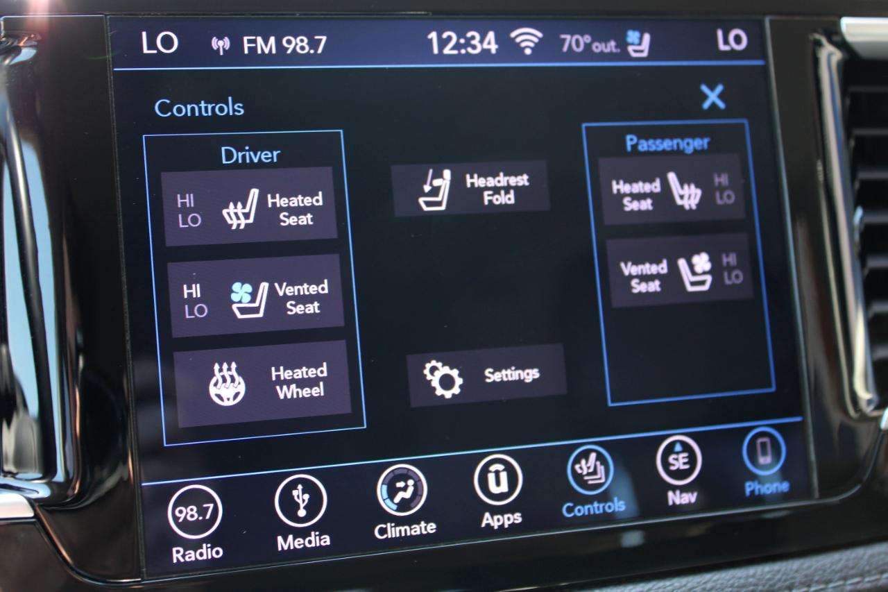 Chrysler Pacifica Limited 2018