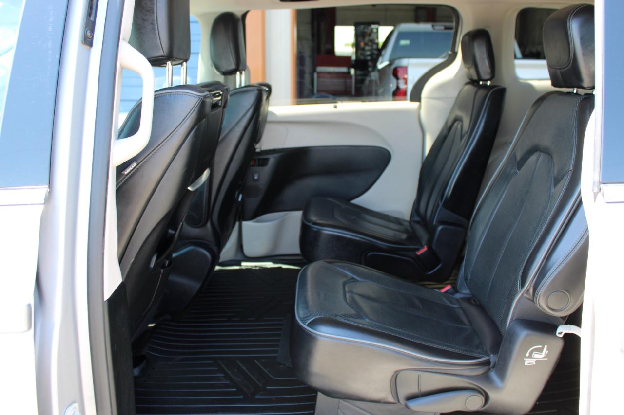 Chrysler Pacifica Limited 2018