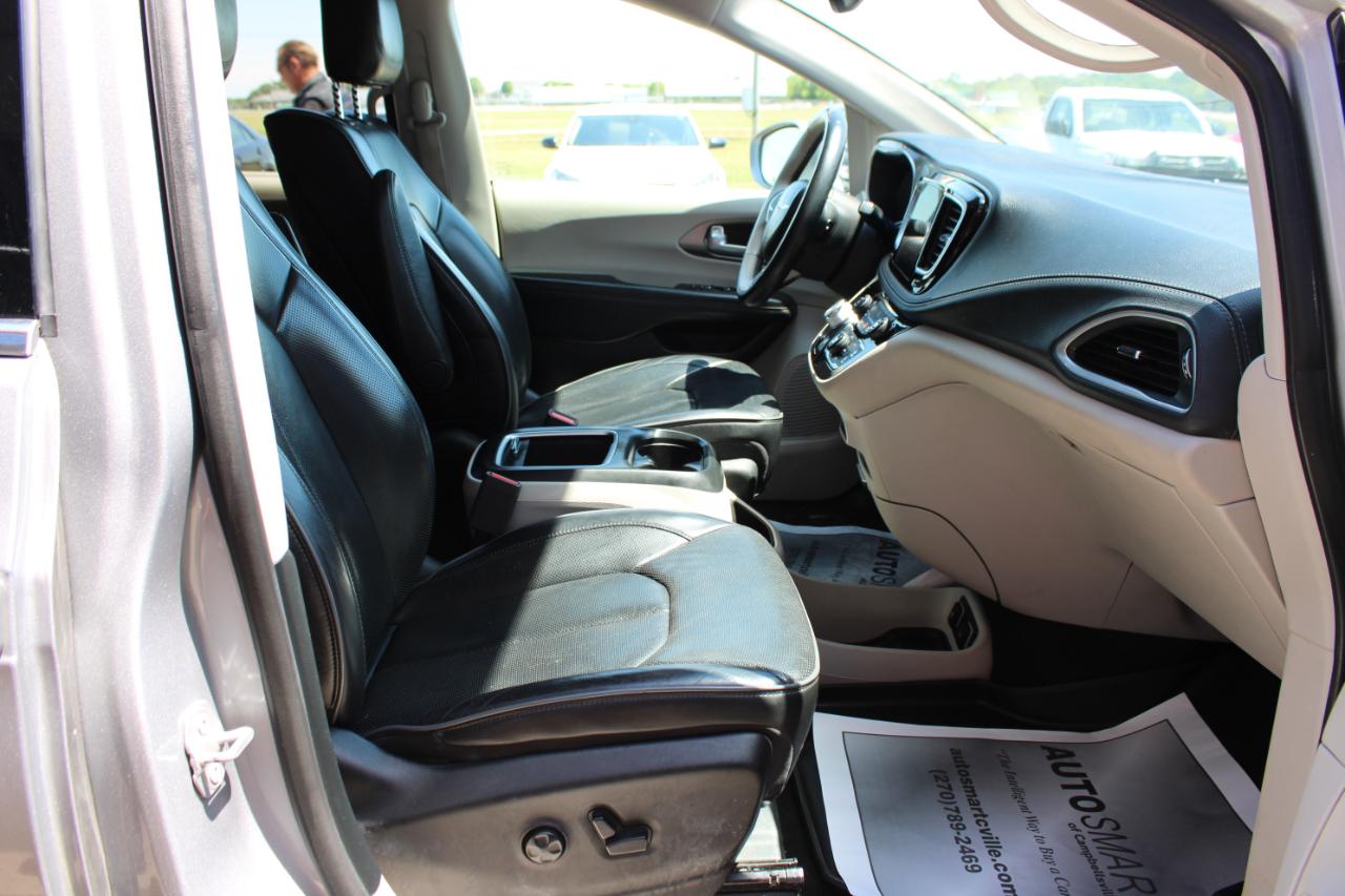 Chrysler Pacifica Limited 2018
