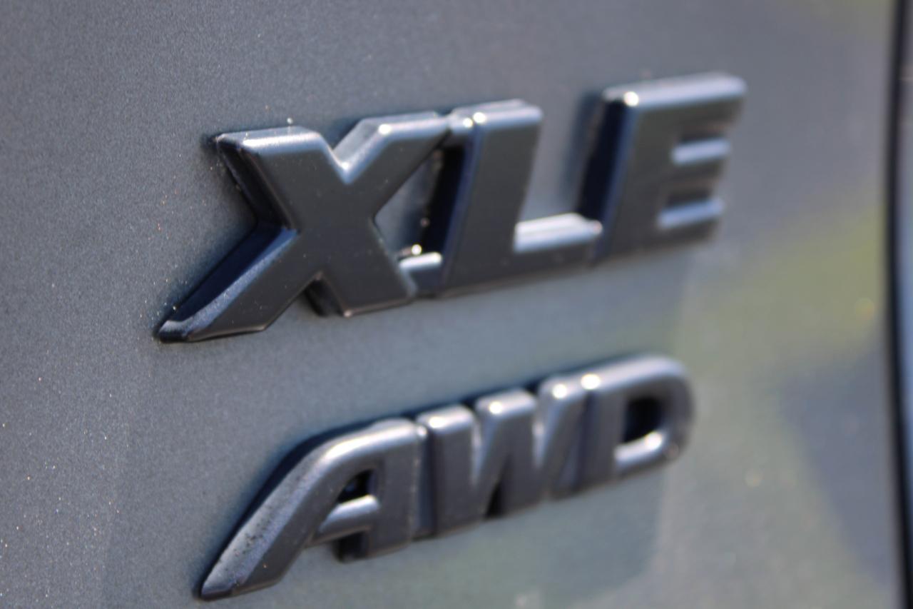 Toyota RAV4 XLE 2019