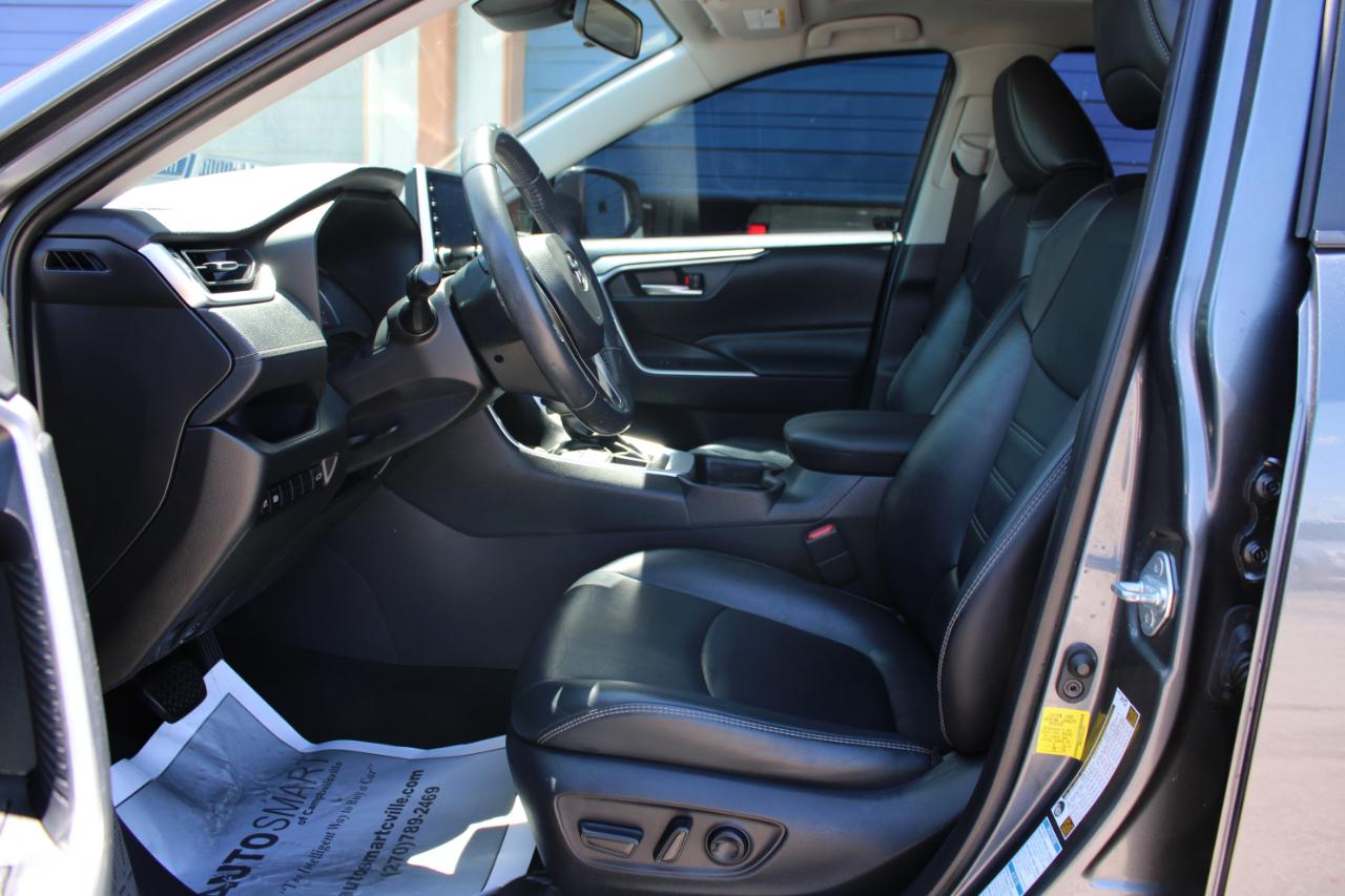 Toyota RAV4 XLE 2019