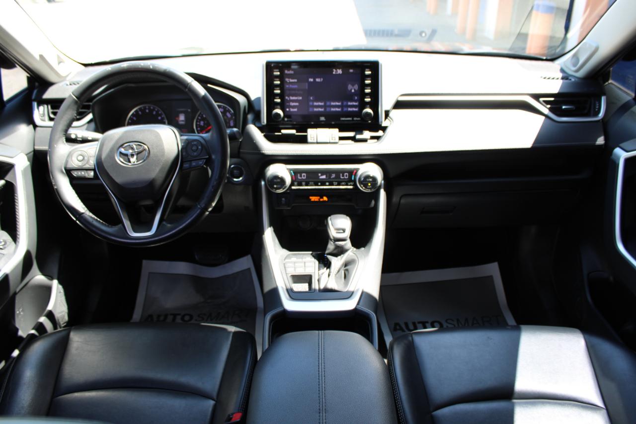 Toyota RAV4 XLE 2019