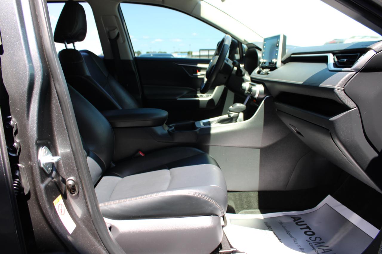 Toyota RAV4 XLE 2019