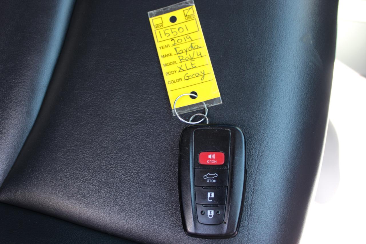 Toyota RAV4 XLE 2019