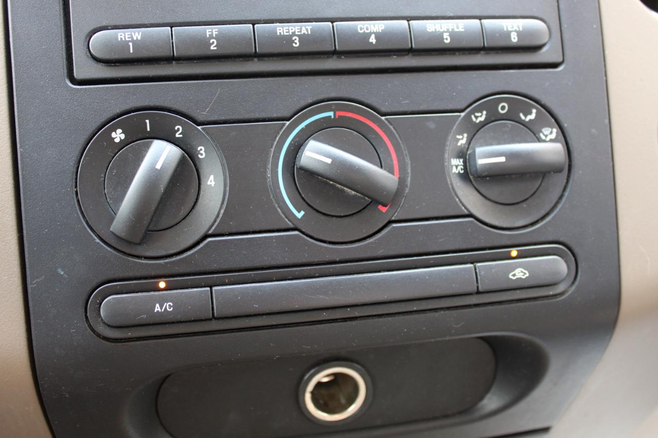 Ford F-150 XLT SuperCab 4WD 2005
