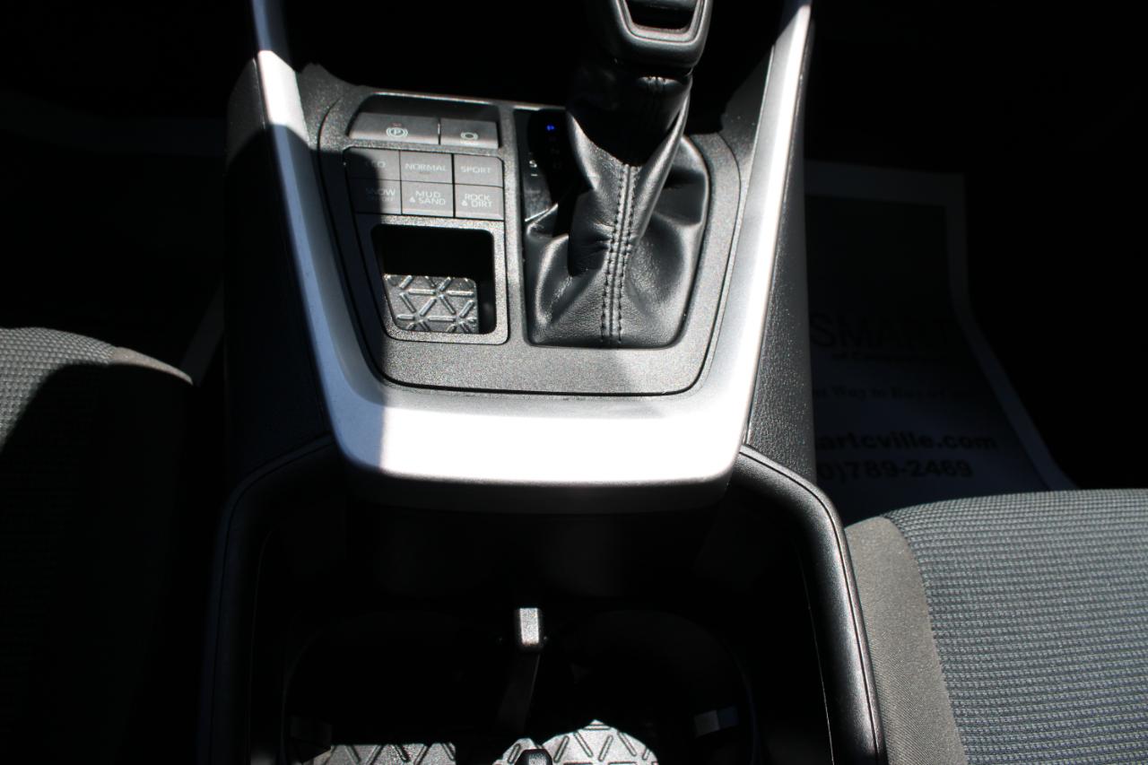 Toyota RAV4 LE 2023