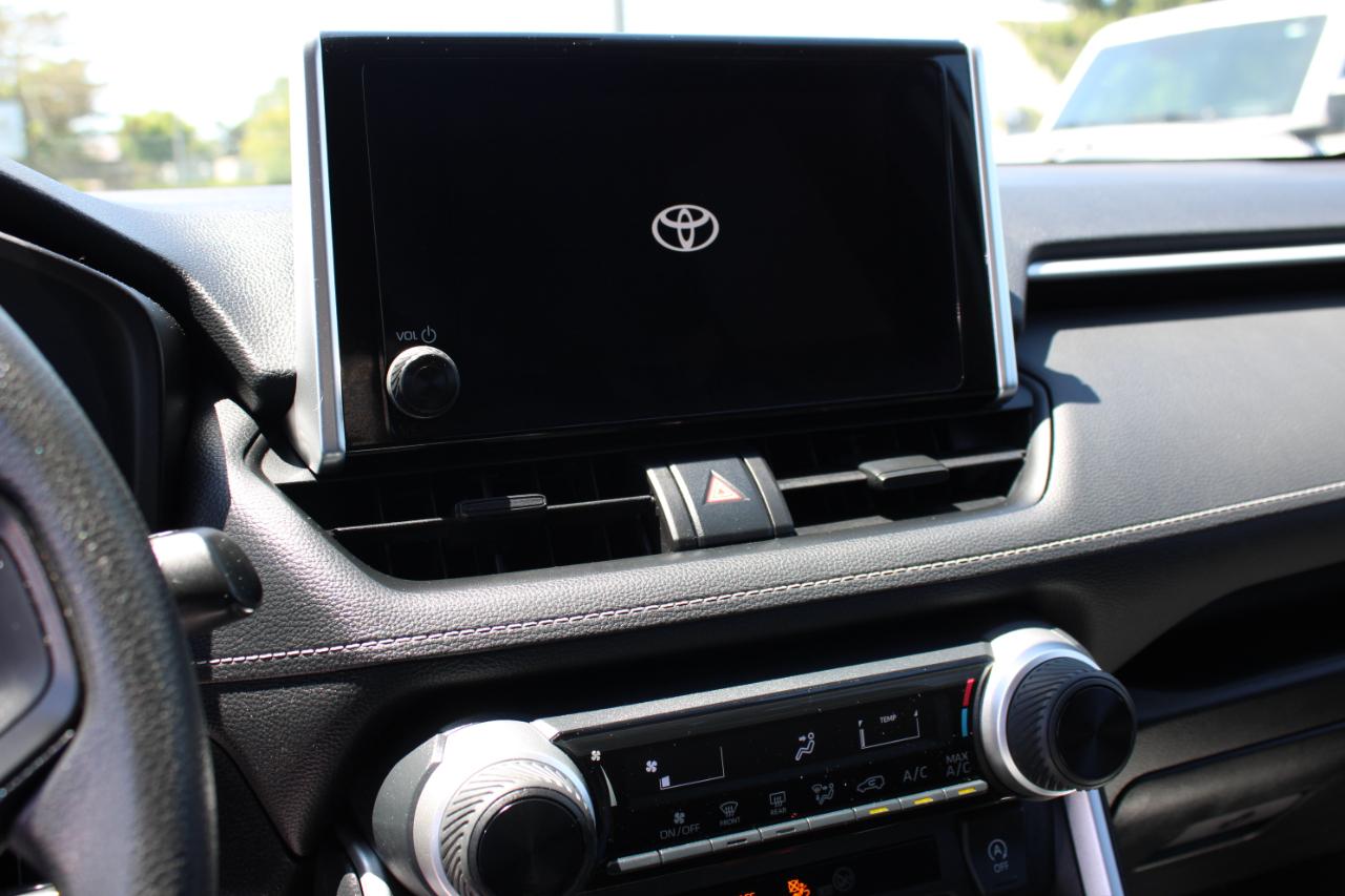 Toyota RAV4 LE 2023