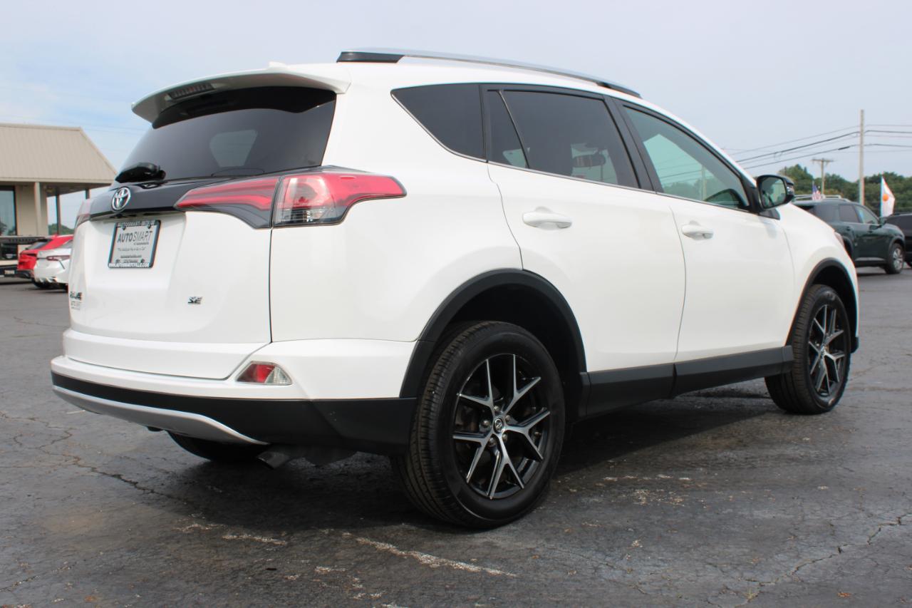 Toyota RAV4  2016