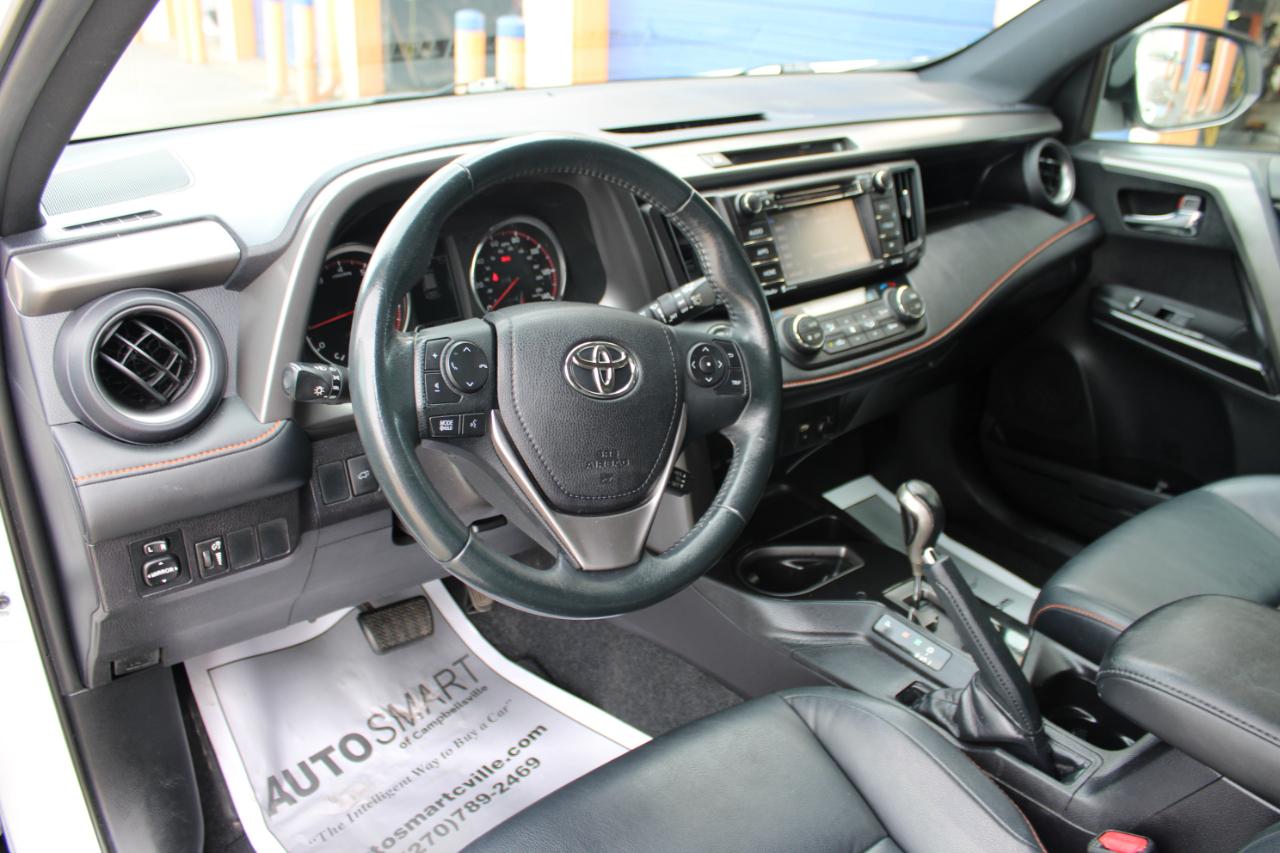 Toyota RAV4  2016
