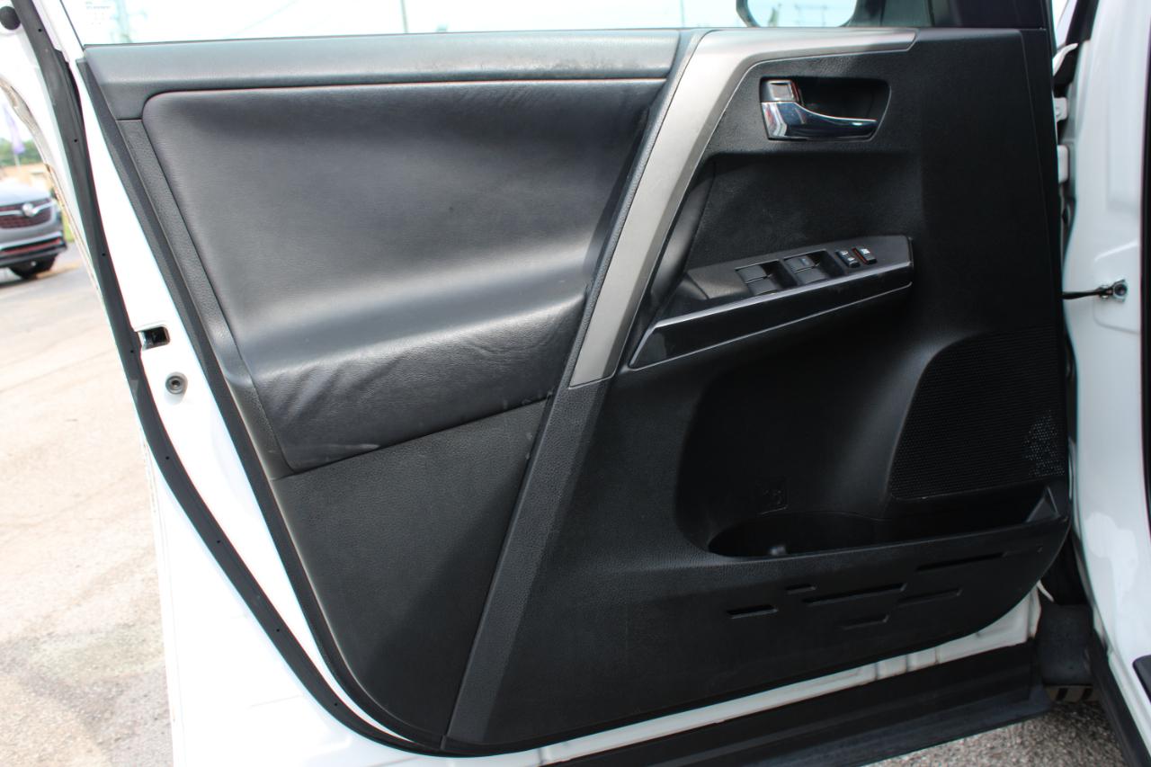 Toyota RAV4  2016