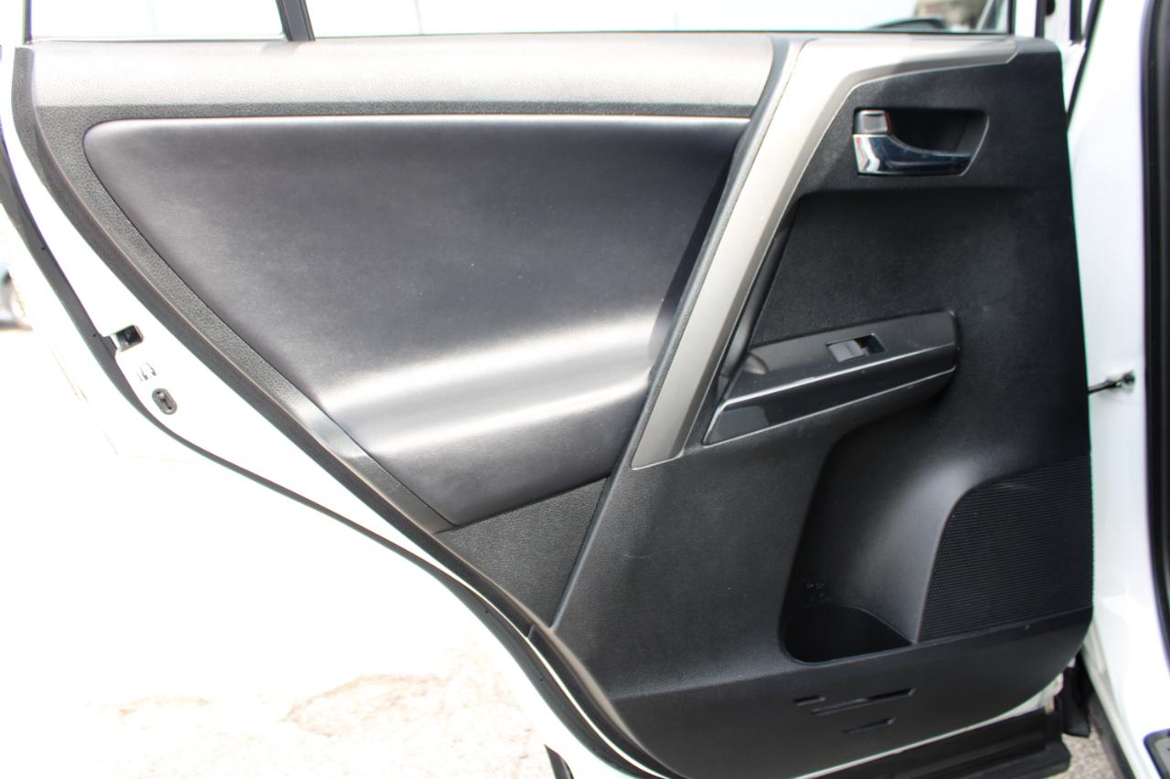 Toyota RAV4  2016