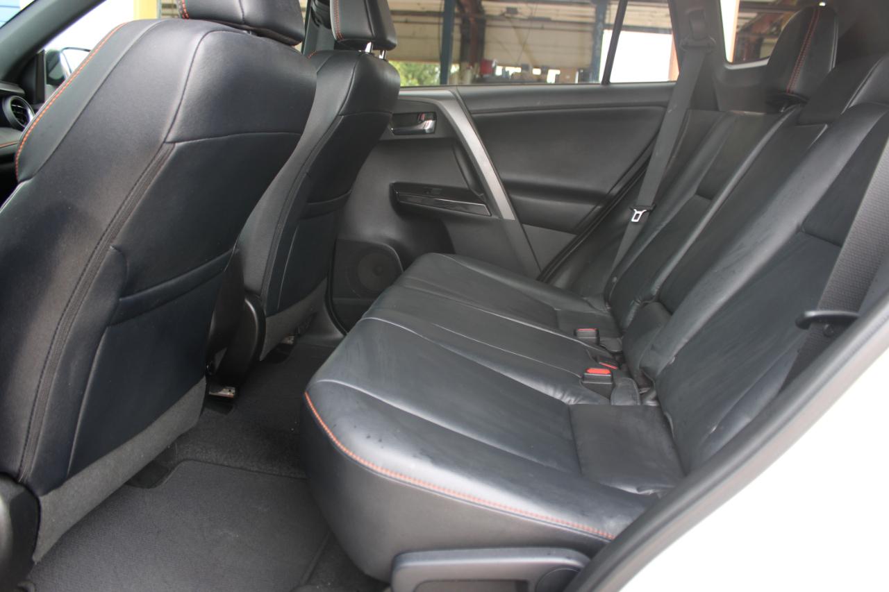 Toyota RAV4  2016