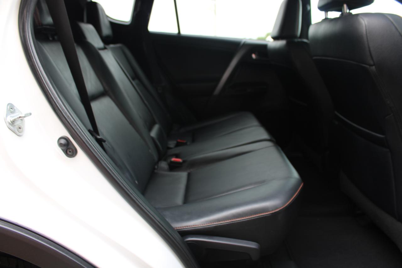 Toyota RAV4  2016