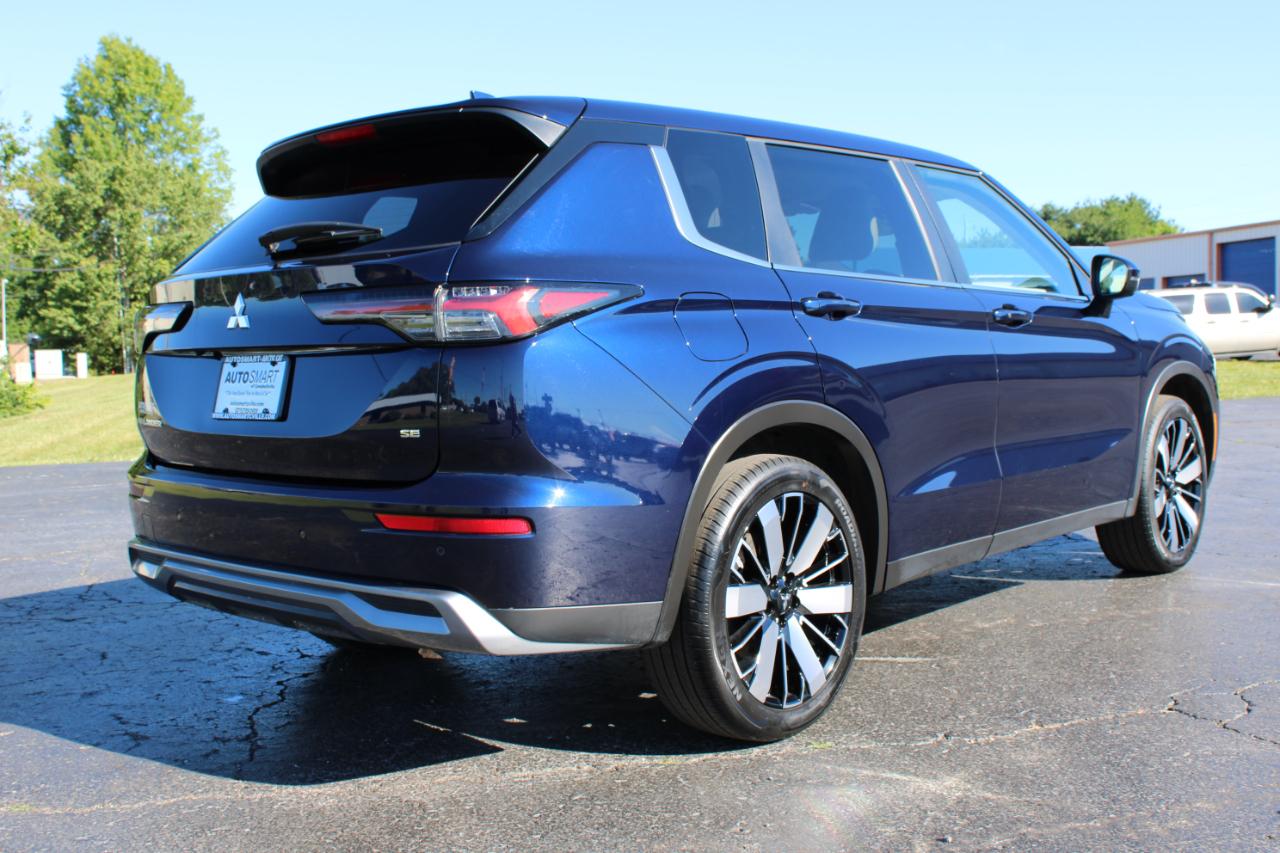 Mitsubishi Outlander SE 2WD 2025