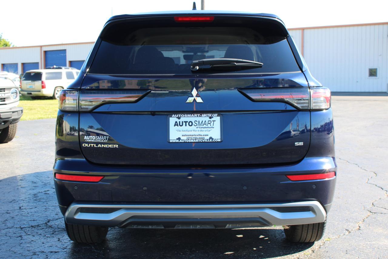 Mitsubishi Outlander SE 2WD 2025