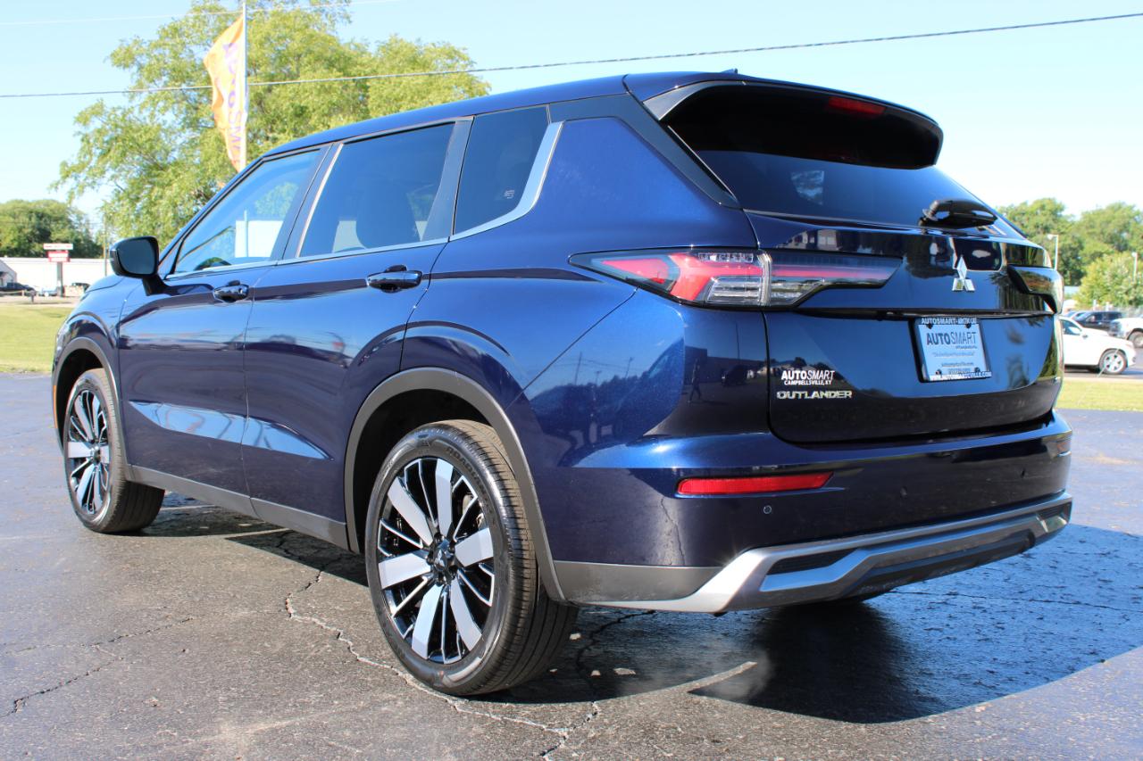 Mitsubishi Outlander SE 2WD 2025