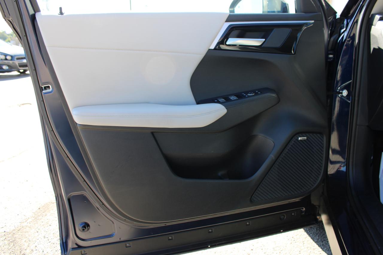 Mitsubishi Outlander SE 2WD 2025