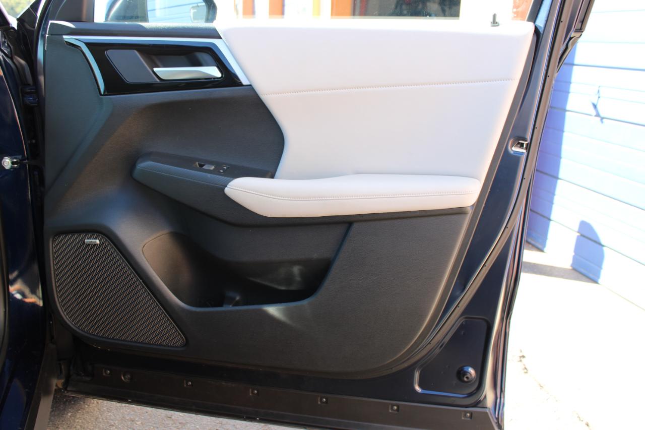 Mitsubishi Outlander SE 2WD 2025