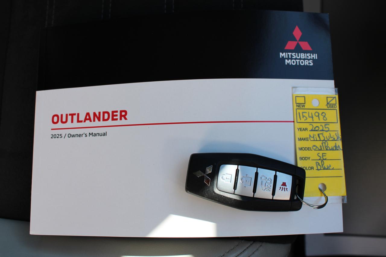 Mitsubishi Outlander SE 2WD 2025