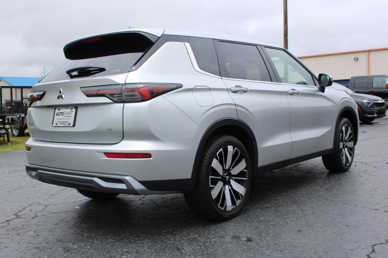 Mitsubishi Outlander SE 4WD 2025