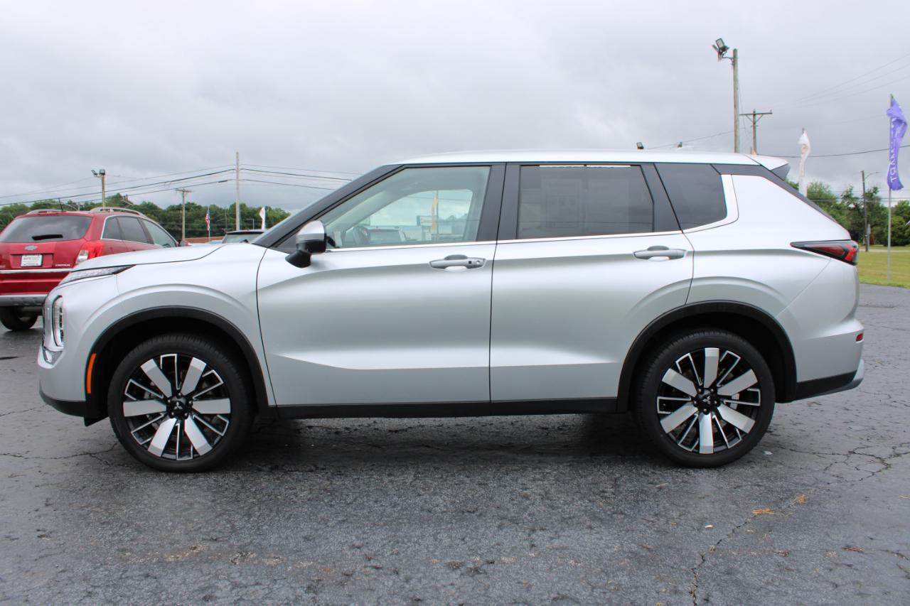 Mitsubishi Outlander SE 4WD 2025