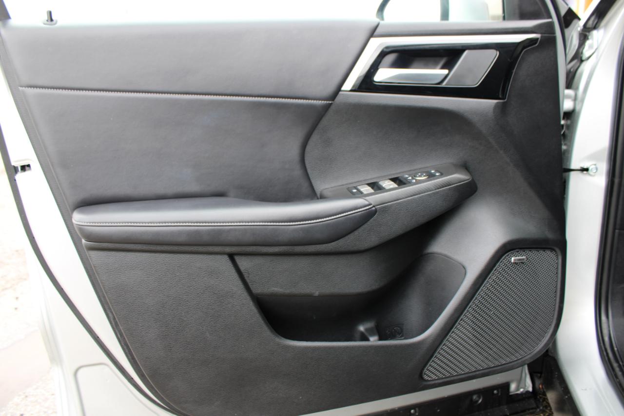 Mitsubishi Outlander SE 4WD 2025