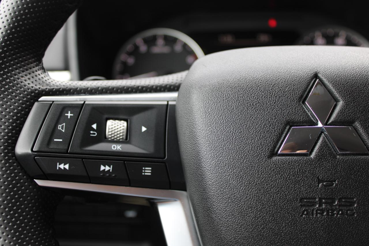 Mitsubishi Outlander SE 4WD 2025
