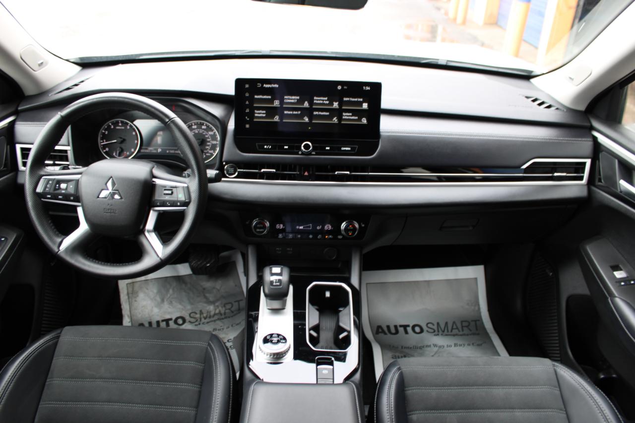 Mitsubishi Outlander SE 4WD 2025
