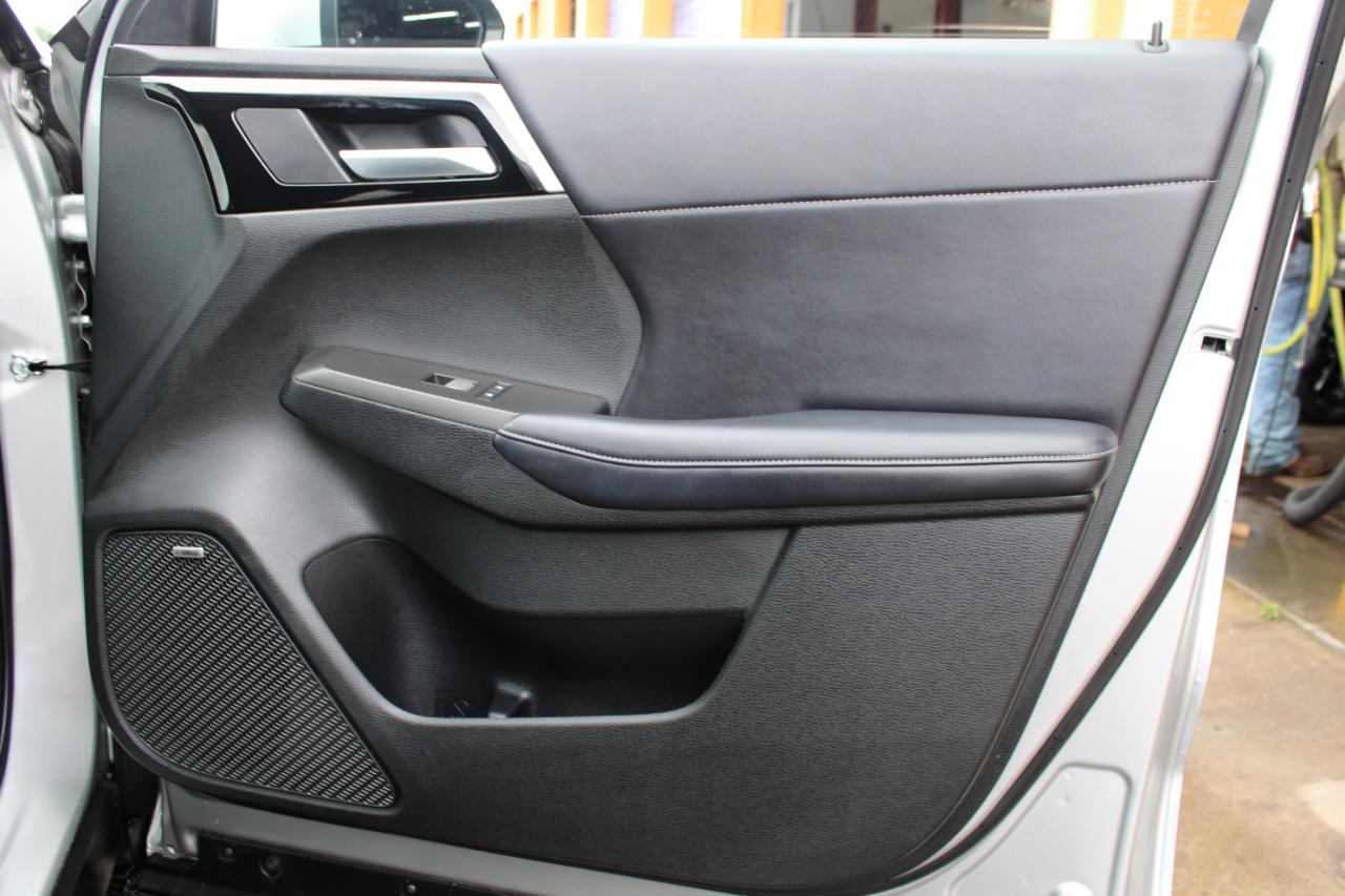 Mitsubishi Outlander SE 4WD 2025