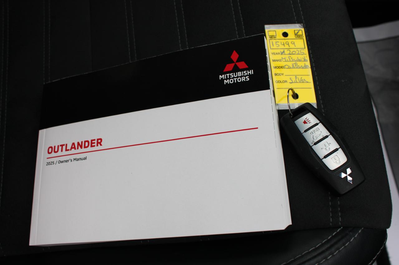 Mitsubishi Outlander SE 4WD 2025