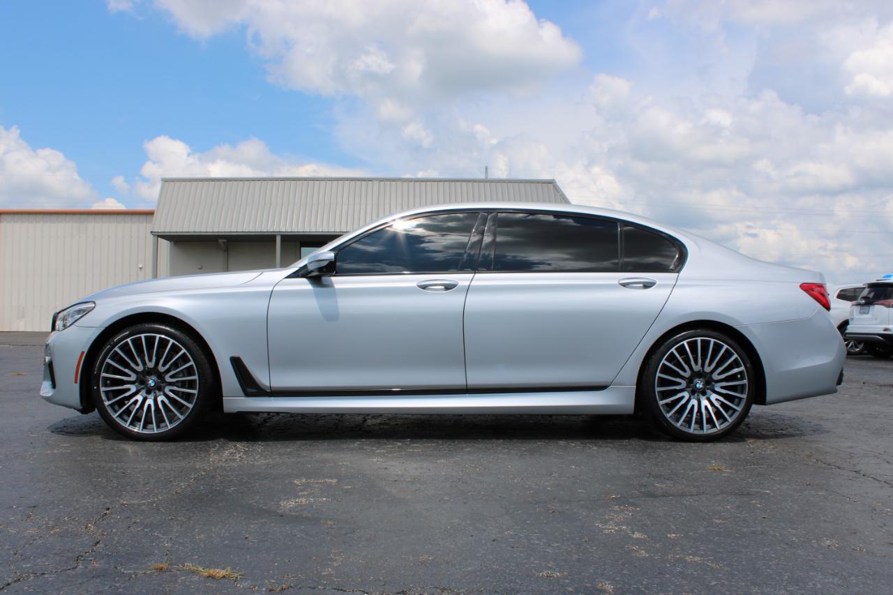 BMW 7-Series 750i 2017