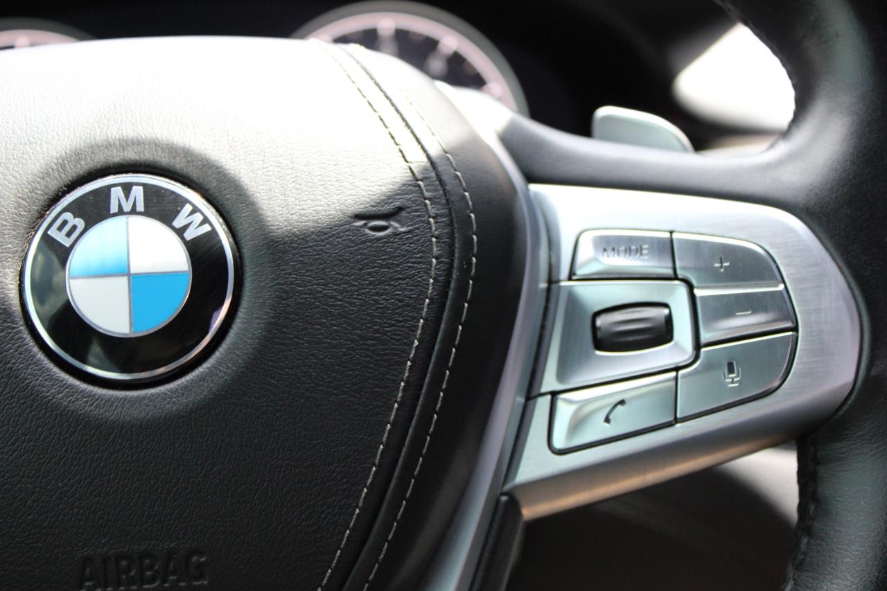 BMW 7-Series 750i 2017