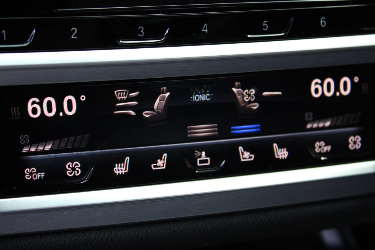 BMW 7-Series 750i 2017