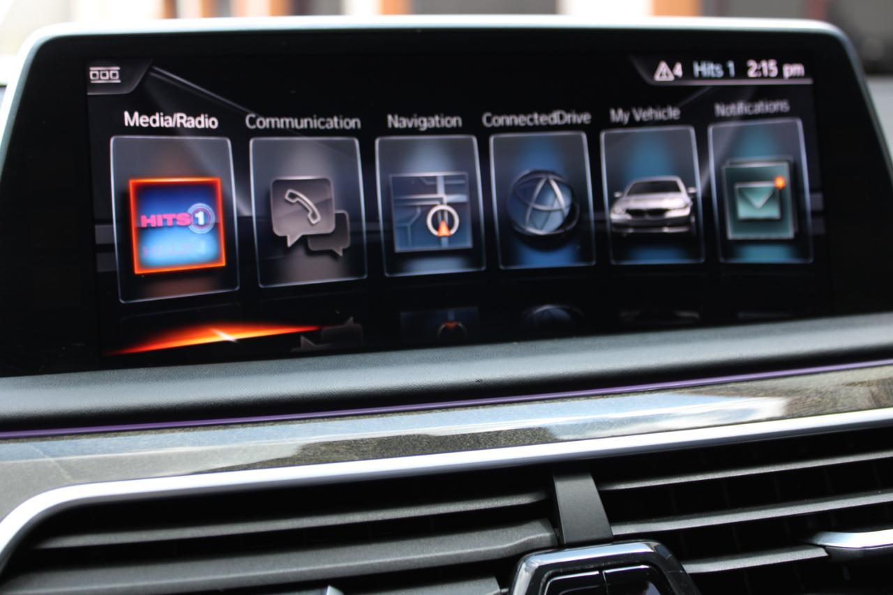BMW 7-Series 750i 2017