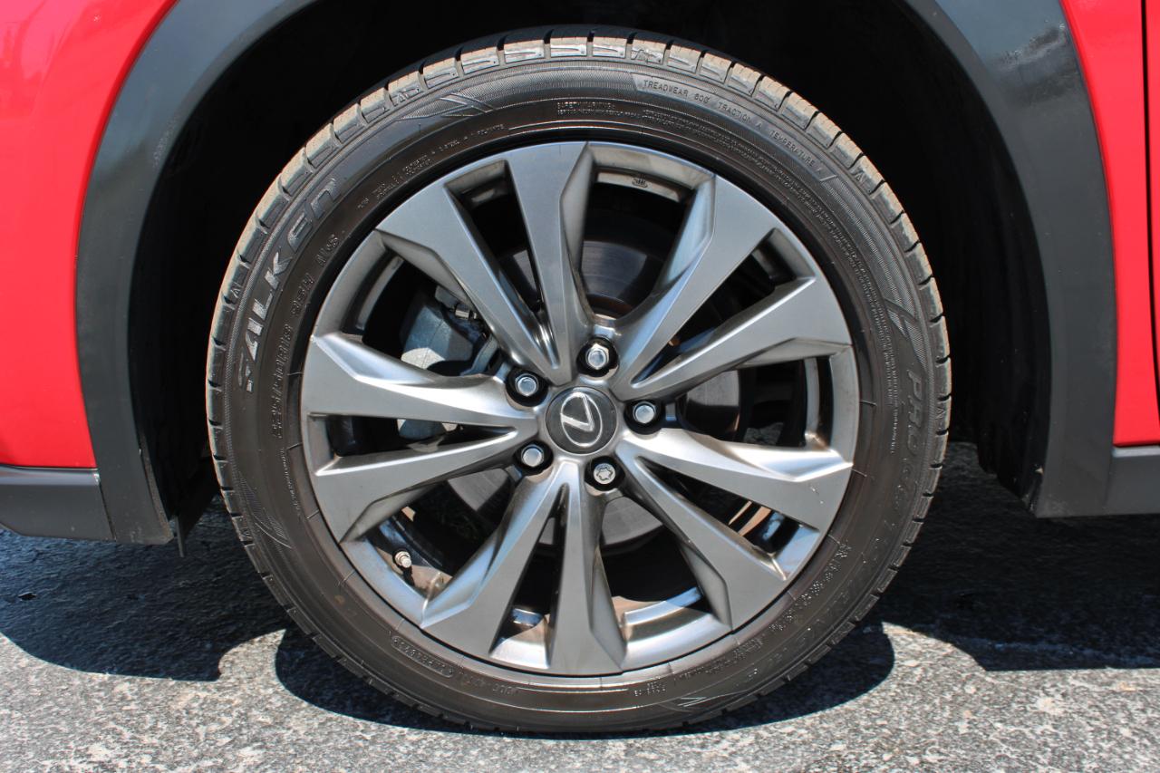 Lexus UX 200 F SPORT 2019
