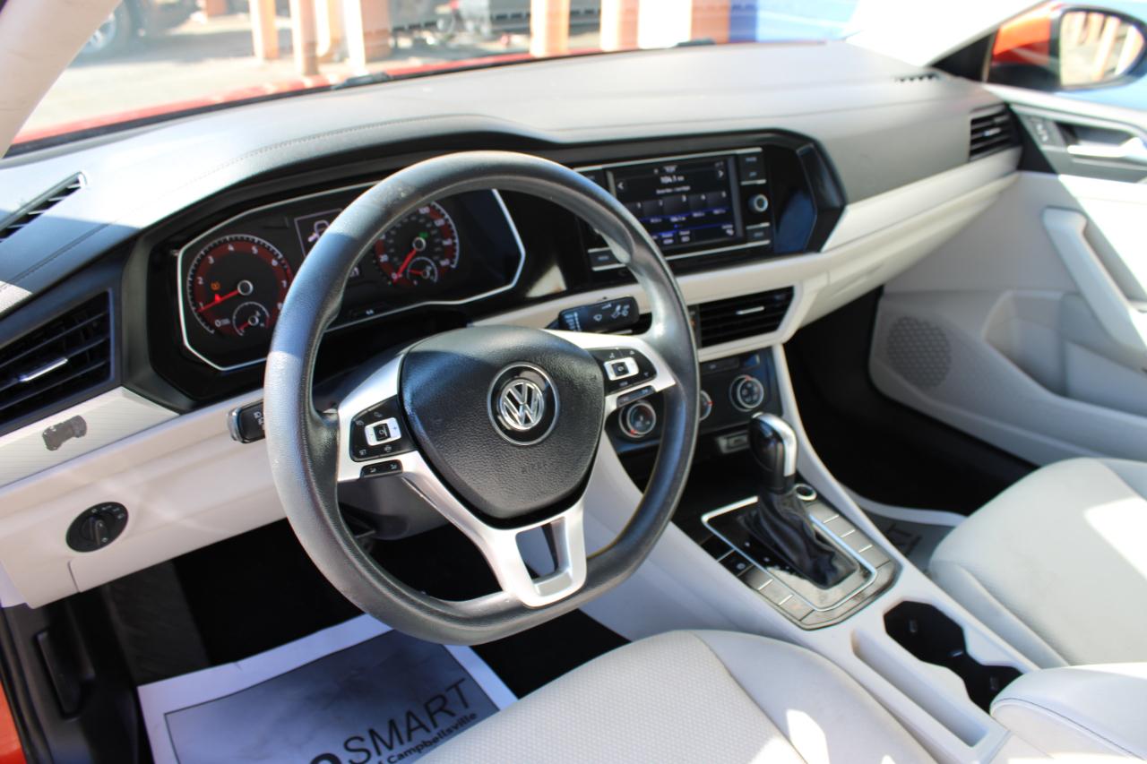 Volkswagen Jetta  2020