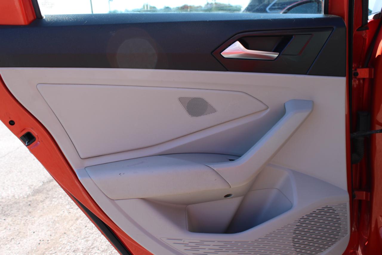 Volkswagen Jetta  2020