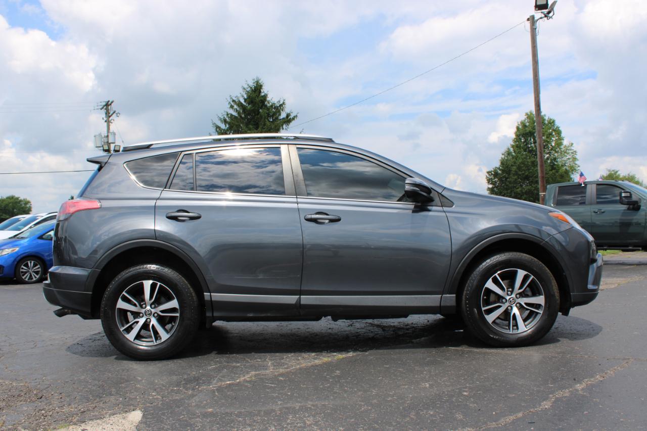 Toyota RAV4 XLE AWD 2016