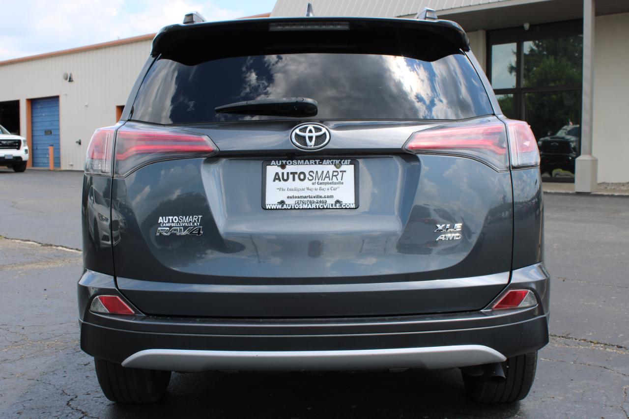 Toyota RAV4 XLE AWD 2016